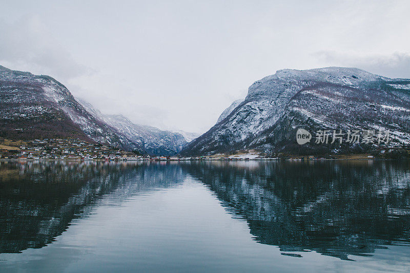 挪威冬季的n øyfjord